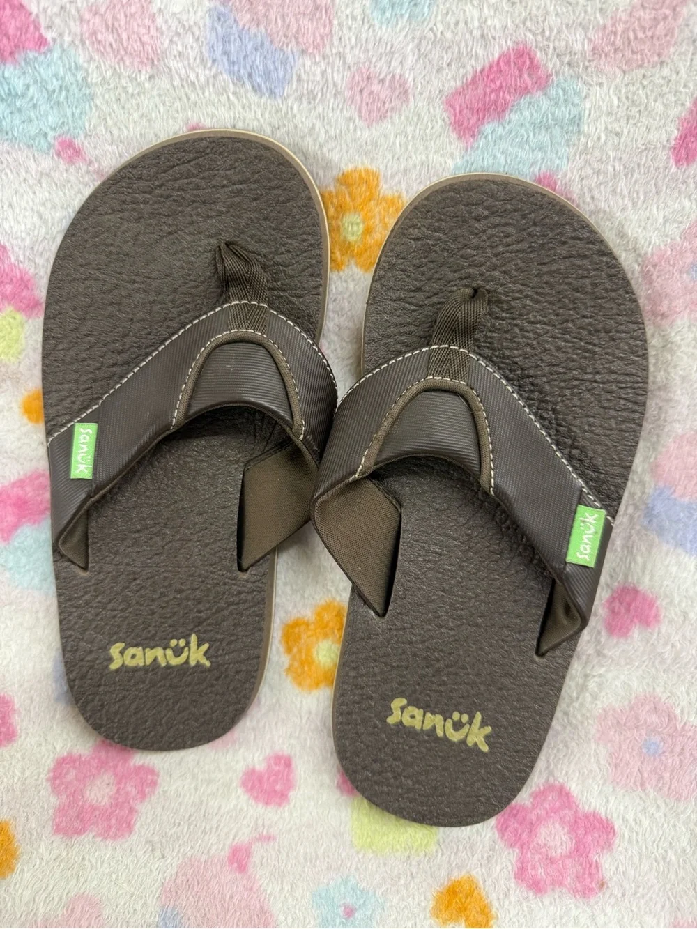 Sanuk Kids Brown Flip Flop Sandals with Green Logo Tabs